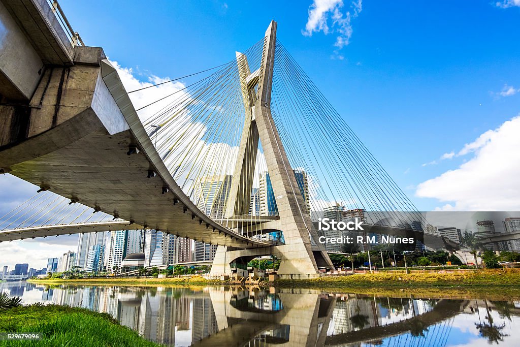 Brücke Ponte Estaiada Octavio FRIAS de Oliveira in Sao Paulo, Brasilien - Lizenzfrei São Paulo Stock-Foto