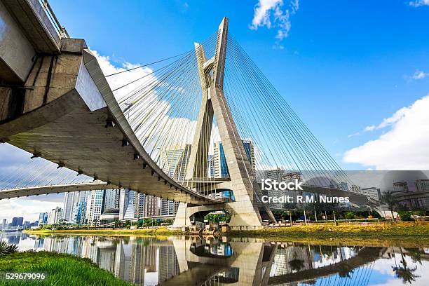 Brücke Ponte Estaiada Octavio Frias De Oliveira In Sao Paulo Brasilien Stockfoto und mehr Bilder von São Paulo