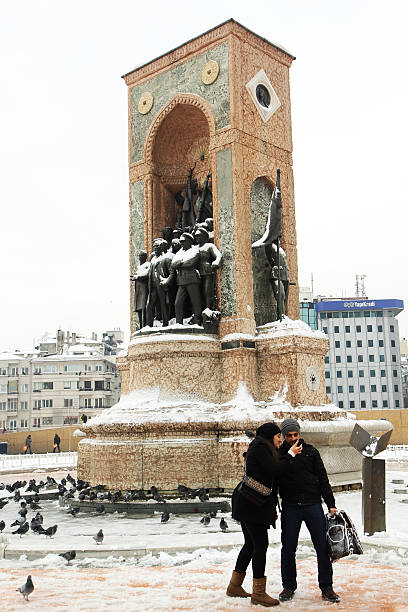 Piazza Taksim in inverno - foto stock
