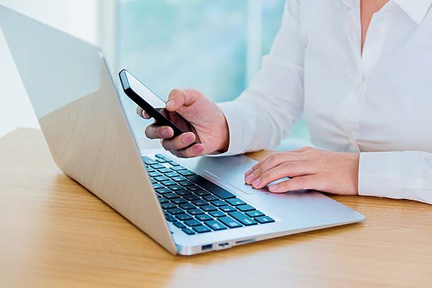 istock Businesswoman's desk 529802563