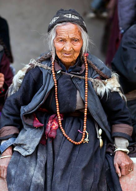 ladakhi 여성, 인도 - traditional festival ladakh ethnic music india 뉴스 사진 이미지