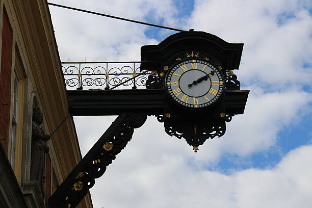 istock Wanduhr in Winchester 529900347