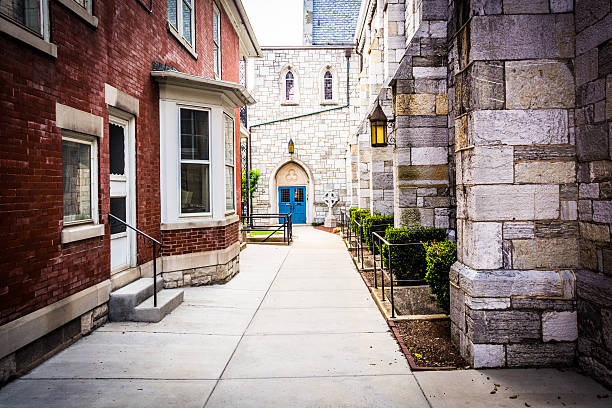 istock Walkway between two buildings in Harrisburg, Pennsylvania. 529968025
