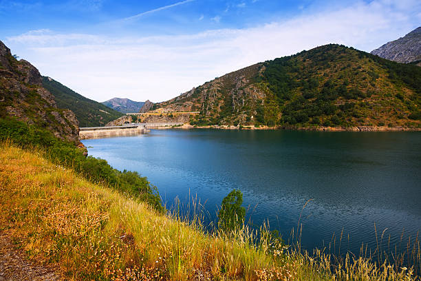istock Barrios de Luna reservoir with dam. Leon 529983632