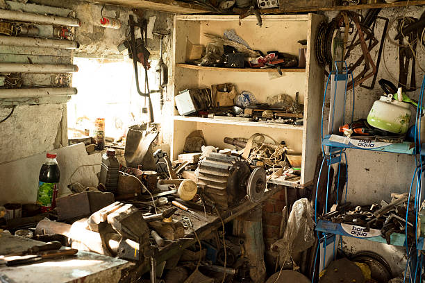istock old barn and lots of old things 529986496