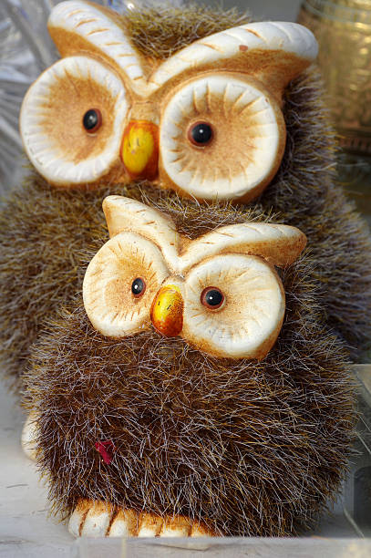 istock Owls art figurines couple 529987522