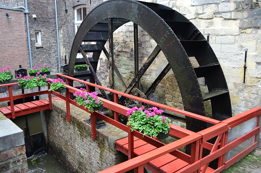 The Bisschopsmolen is a 'middenslag' watermill in the 'Jeker' in the center of Maastricht.