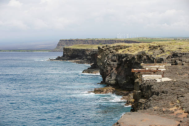 istock Hawaiian Coastal Landscape 530086867