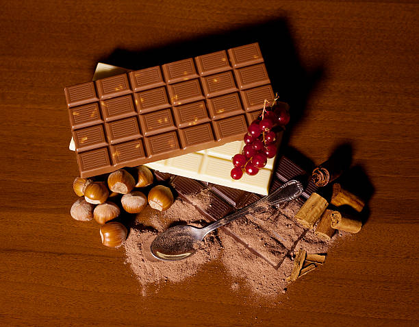 istock Chocolate bar assortment with hazelnut, red currant and cinnamon 530100631