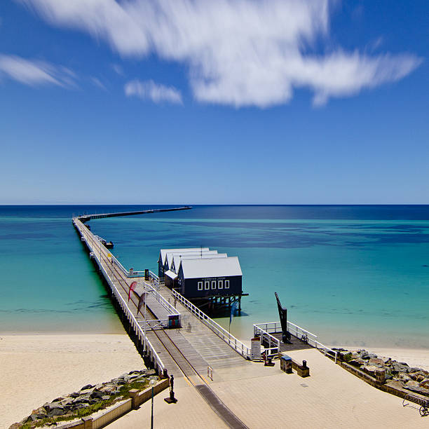 busselton embarcadero de la torre de visualización - margaret river fotografías e imágenes de stock