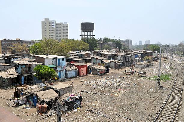 istock Ramshackle huts in Mumbai's slum Dharavi 530160547