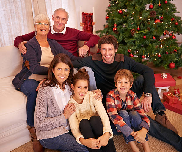 istock Family Christmas 530163347