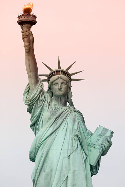 istock Statue of liberty 530195124
