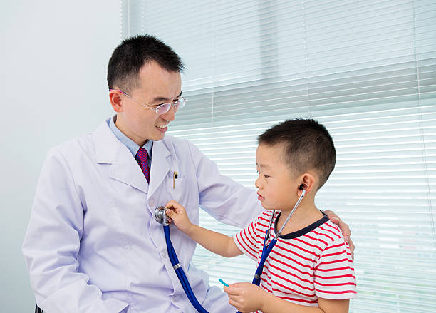istock listening to heartbeat 530202919