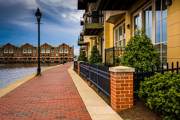 istock Homes on the waterfront in Fells Point, Baltimore, Maryland. 530258191