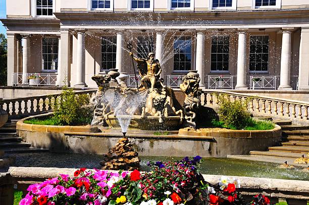 istock Neptune fountain, Cheltenham. 530312483