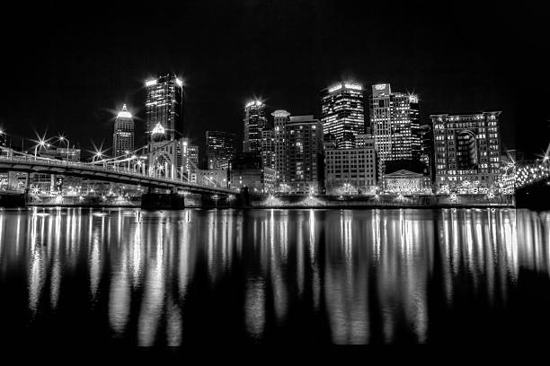 istock Pittsburgh Skyline at Night - Black and White 530324029