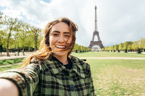 Young girl on a vacation in Paris - copyspace