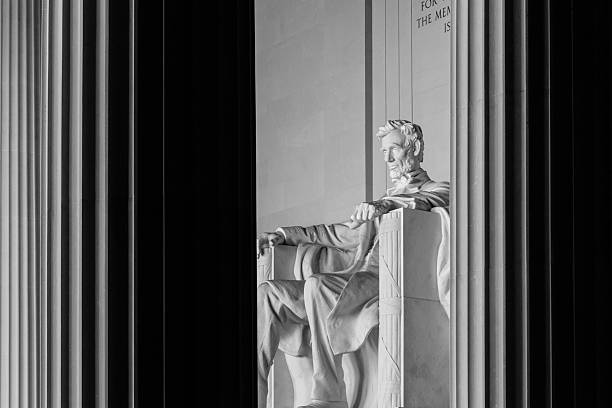 istock Abraham Lincoln Memorial 530429282