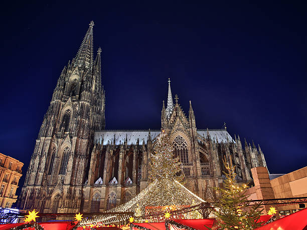 istock Cologne Cathedral Christmas Market at Night 530433931