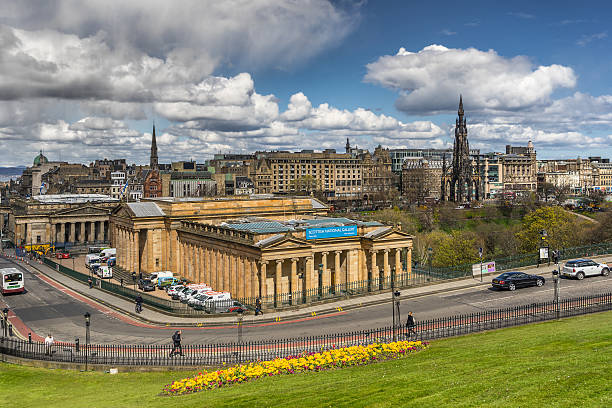 la national gallery of scotland - national gallery di edinburgo foto e immagini stock