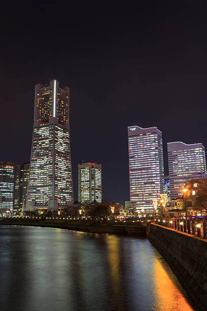 istock Skyscraper at Minatomirai, Yokohama in the twilight 530450221