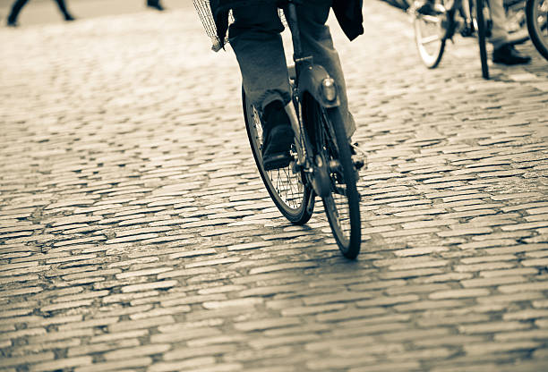 istock Cyclist on the Paris street 530484974