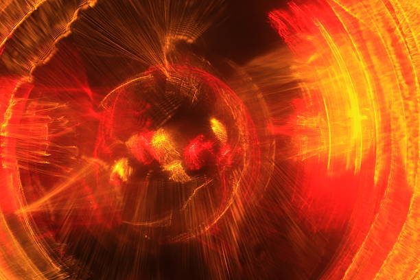 istock Conducto_de_Brillos_Rojos 530491236
