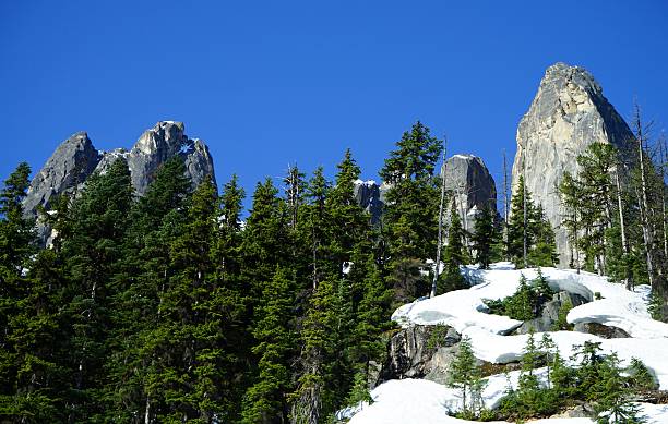 Liberty Bell Stealth Northern Washington's Cascade Range. liberty bell mountain stock pictures, royalty-free photos & images