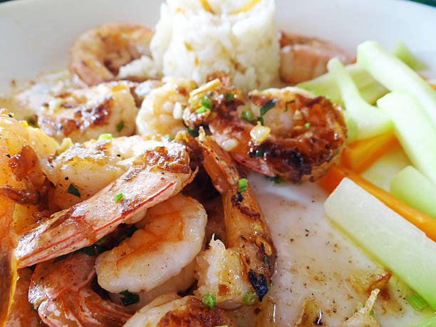 istock Fried shrimps plate, mexican traditional cuisine 530502712