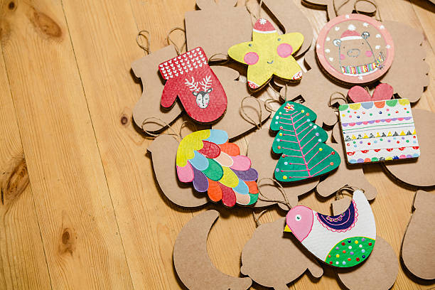 istock Cardboard toys 530503393