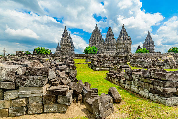 prambanan-tempel - prambanan temple stock-fotos und bilder