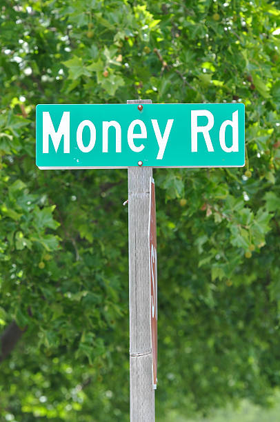 istock Road to Money Concept 530508009