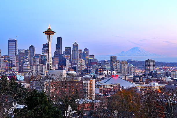 istock Seattle Skyline at Dusk 530508349