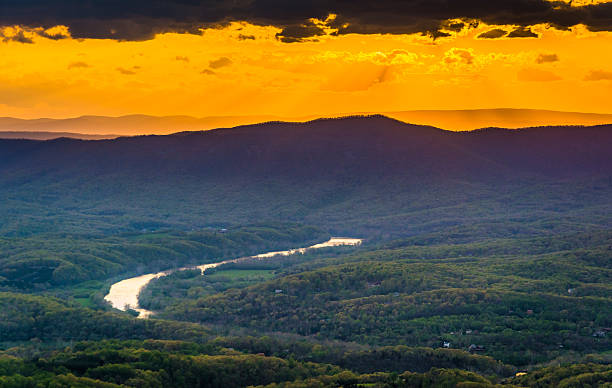 istock Sunset over the Shenandoah Valley from Skyline Drive in Shenando 530517263