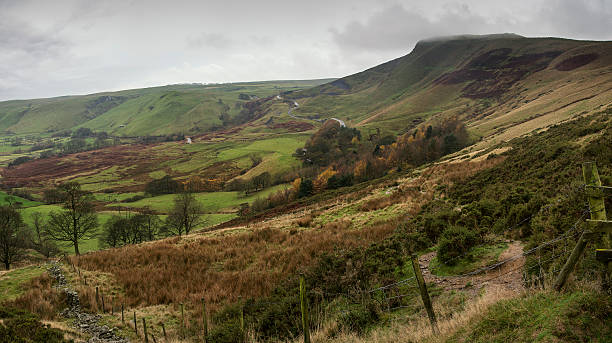 istock Autumn Fall landscape of Mam Tor in Peak District UK 530521991