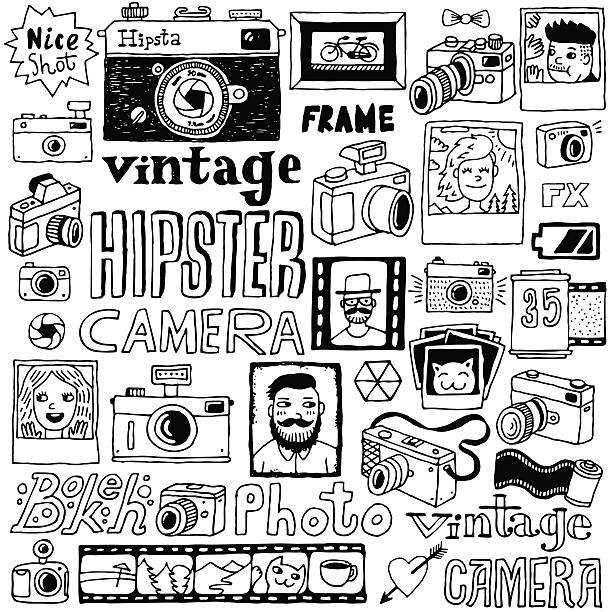 ilustrações, clipart, desenhos animados e ícones de hipster câmeras doodle mão desenhada vector conjunto. - desenho fotos