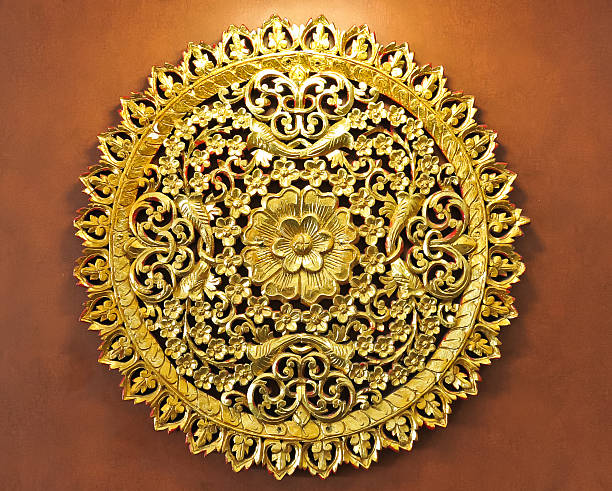 istock Gold color wheel 530544061