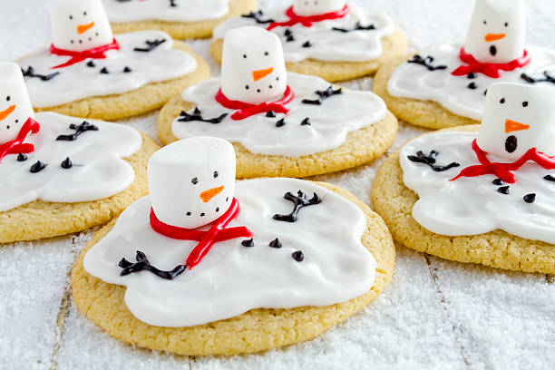 istock Melting Snowmen Decorated Sugar Cookies 530556163