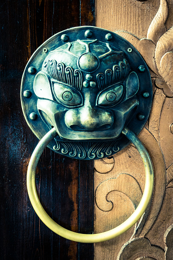chinese traditional door lion knocker