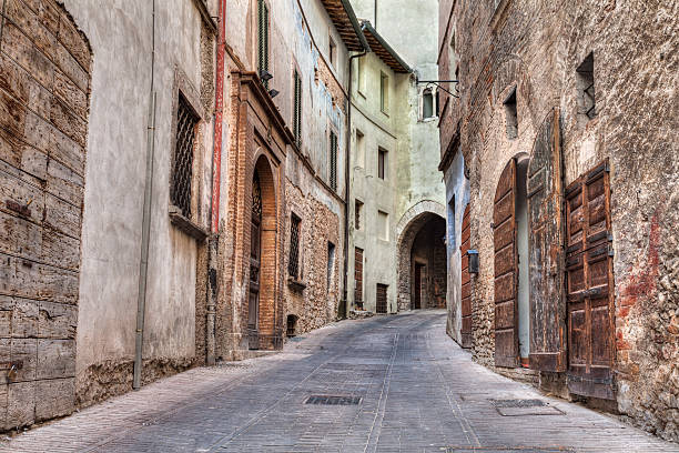 istock ancient Italian alley 530571655
