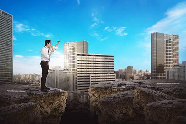 istock Business person using bullhorn 530586580