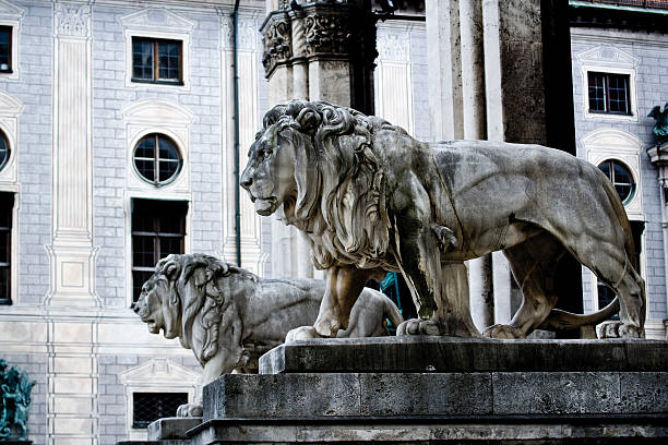 istock Germany, Bavaria, Munich, Feldherrenhalle, lion statue 530628819