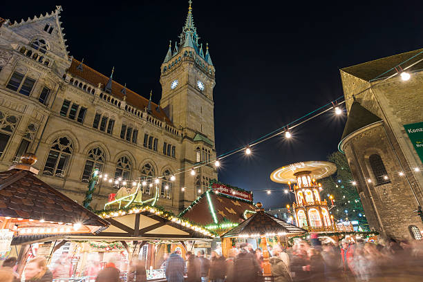 istock Christmas market in Braunschweig 530632401