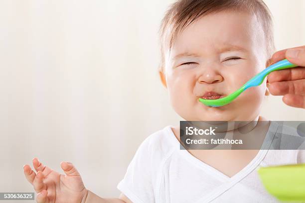 Widerwille Füttern Stockfoto und mehr Bilder von Baby - Baby, Verweigern, Essen - Mund benutzen