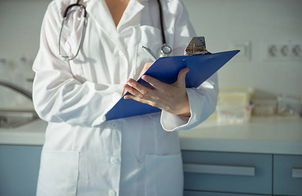 istock Female Vet Doctor 530646383