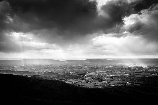 istock Crepuscular rays over the Shenandoah Valley, seen from Skyline D 530659679