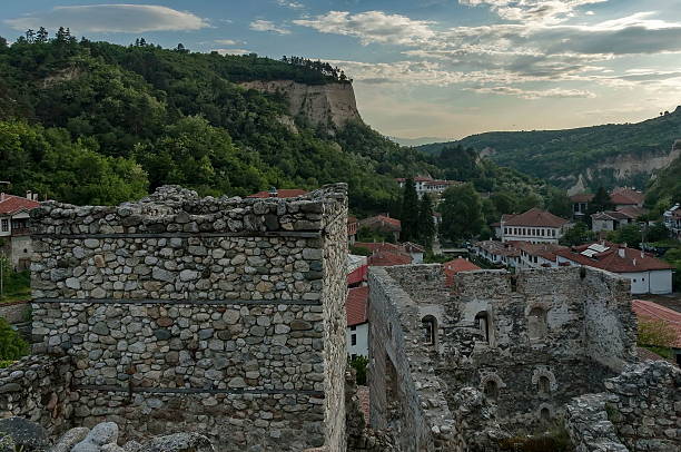 istock Landscape view to ancient Melnik town 530672341