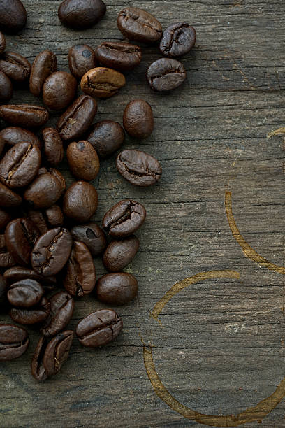 istock Coffee on grunge wooden background 530673771