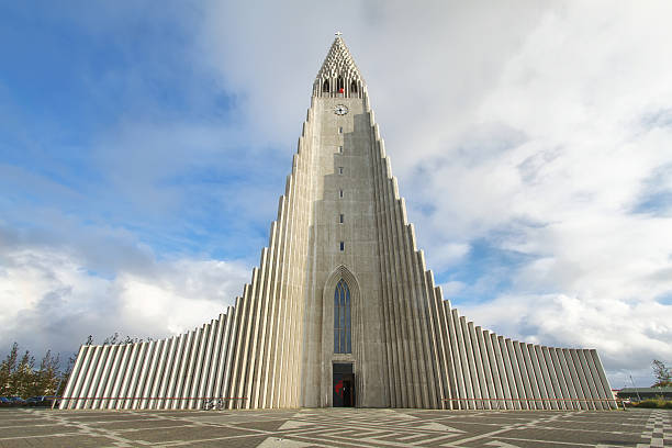 istock Hallgrimskirkja Cathedral in Reykjavik 530694351